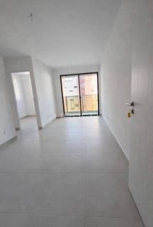 Espetacular apartamento na Ponta verde com 2 quartos - nascente - andar alto