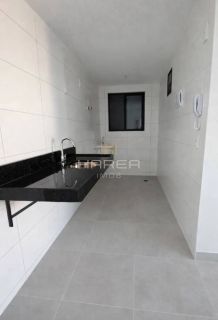 Espetacular apartamento na Ponta verde com 2 quartos - nascente - andar alto