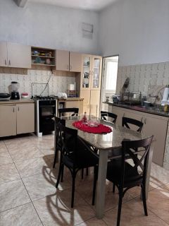 CASA  I PERFIL COMERCIAL I Jatiúca em rua principal