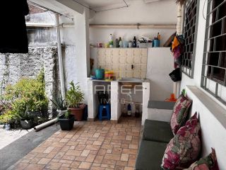 CASA  I PERFIL COMERCIAL I Jatiúca em rua principal