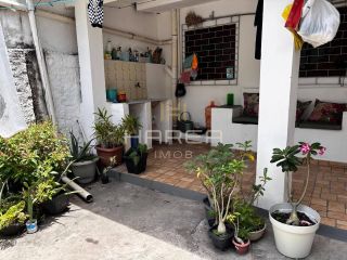 CASA  I PERFIL COMERCIAL I Jatiúca em rua principal