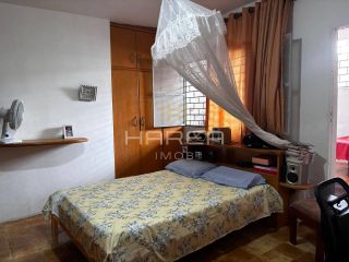 CASA  I PERFIL COMERCIAL I Jatiúca em rua principal