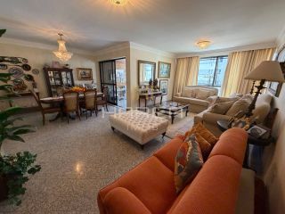 Edifício Papini - 3 suítes - 191m² -  segunda quadra da praia de Ponta Verde.