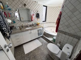 Edifício Papini - 3 suítes - 191m² -  segunda quadra da praia de Ponta Verde.