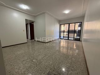 Edifício Maison du Triomphe com 3/4 próximo a praia!