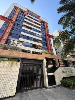 Edifício Maison du Triomphe com 3/4 próximo a praia!