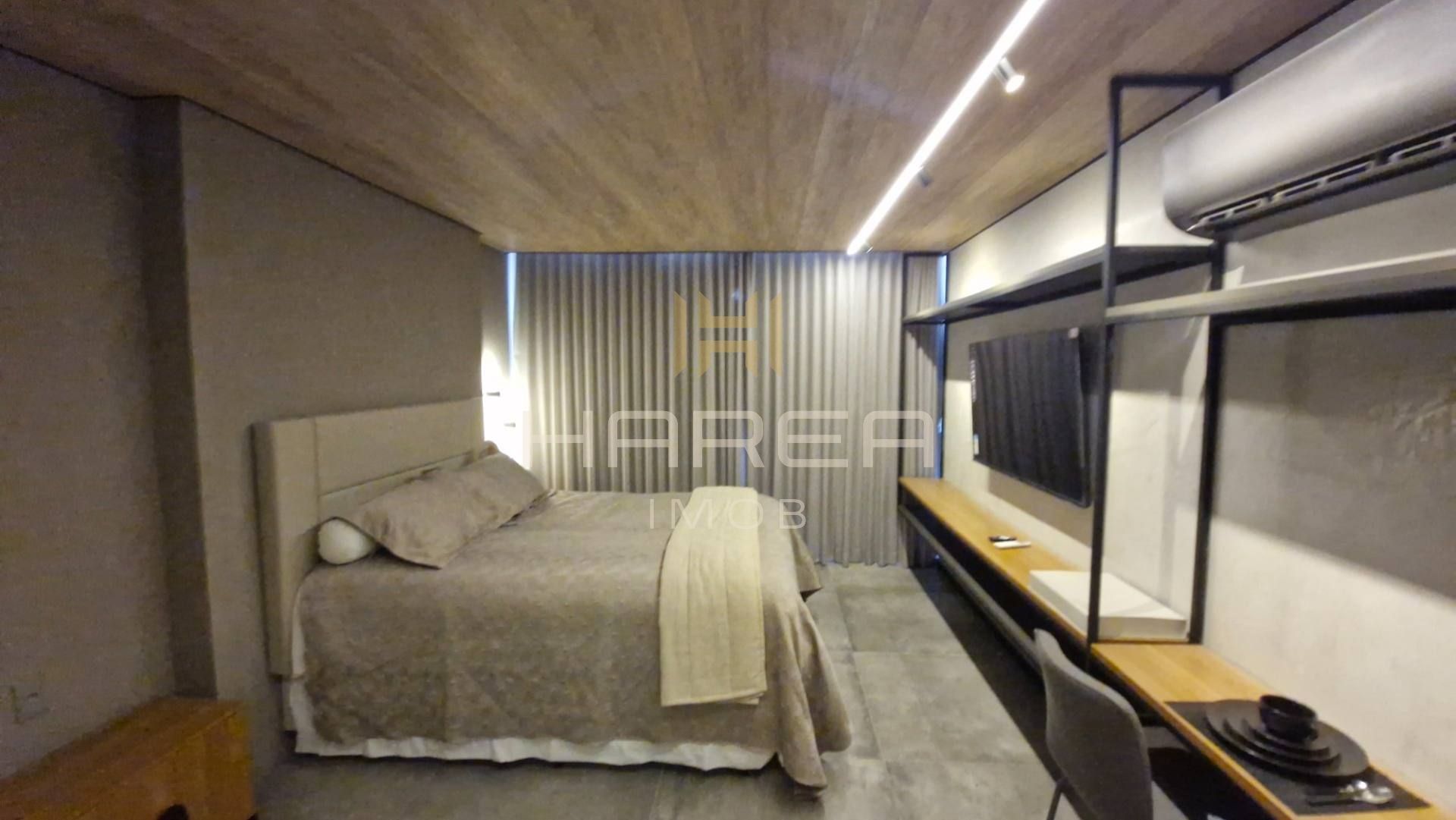 STUDIO ALTO PADRÃO NO EDF. NEW TIME- PORTEIRA FECHADA