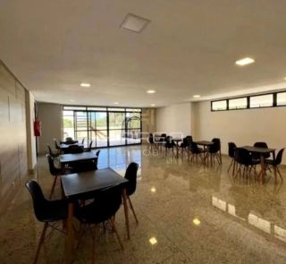 Edf Avignon - Gruta de Lourdes ,nascente -2 vagas