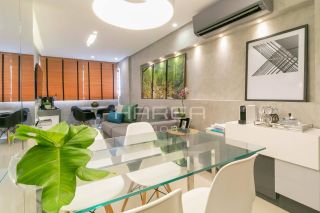 Apartamento beira mar - Impecável - Porteira Fechada -2 quartos