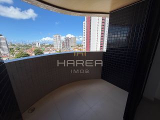 Apartamento 3/4, 1 suíte no Farol com 72m2, andar alto e 02 vagas de garagem