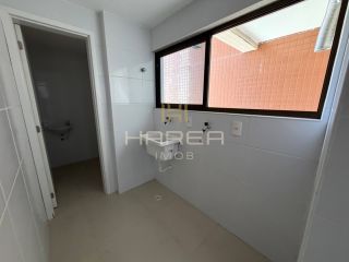Apartamento 3/4, 1 suíte no Farol com 72m2, andar alto e 02 vagas de garagem