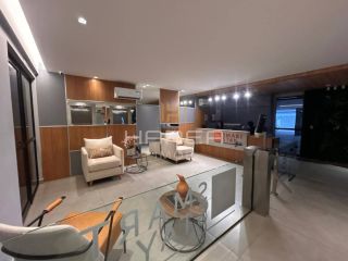 Quarto e Sala (luxo) - P. Verde -  Porteira Fechada -  50m da praia ponta verde