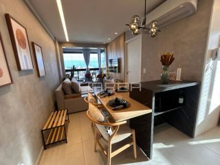 Quarto e Sala (luxo) - P. Verde -  Porteira Fechada -  50m da praia ponta verde