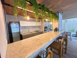 Quarto e Sala (luxo) - P. Verde -  Porteira Fechada -  50m da praia ponta verde