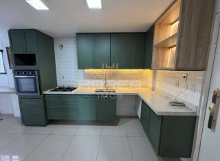 Cobertura duplex / 4 quartos / Ponta verde