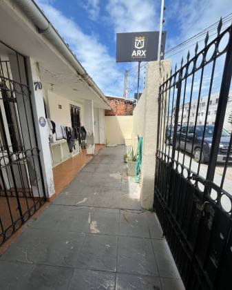 Casa com potencial Comercial em localização estratégica - Jatiuca