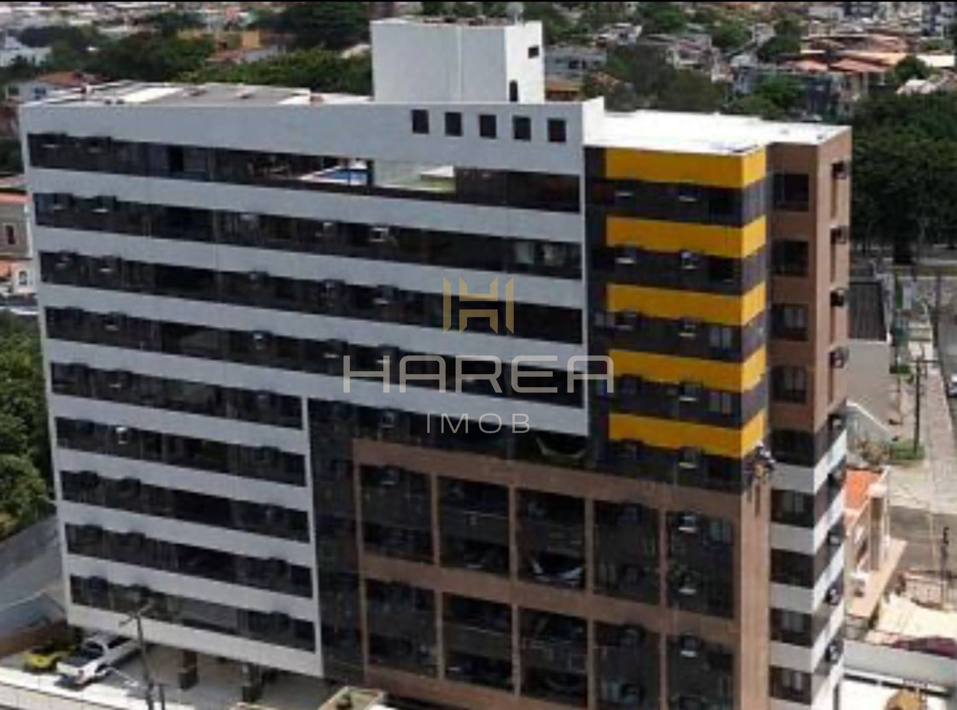 Cobertura Edf. Phoenix / 3 quartos / farol