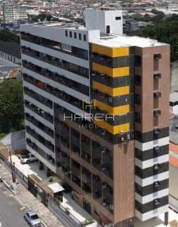 Cobertura Edf. Phoenix / 3 quartos / farol