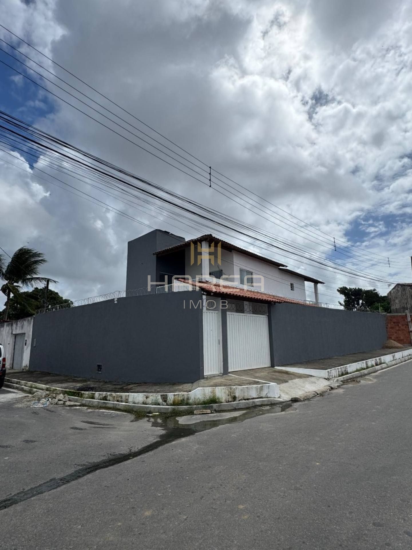 Casa com piscina no Antares