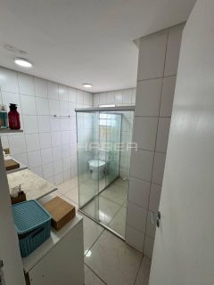 Casa com piscina no Antares