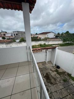 Casa com piscina no Antares