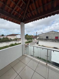 Casa com piscina no Antares