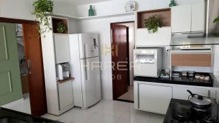 Casa no condomínio Jardim Europa / Antares
