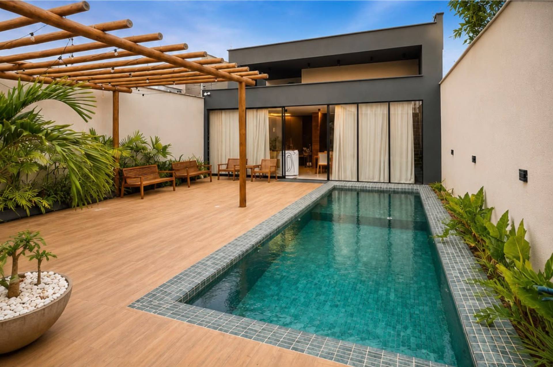 CASA MODERNA  -  180m² - piscina  -  Praia do Francês