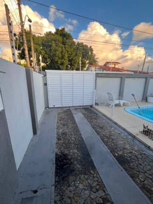 ? Casa Alto Padrão no Farol | Piscina, Área Gourmet, 4 Quarto