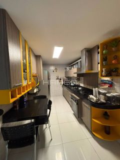 APARTAMENTO DUPLEX 04 QUARTOS - PONTA VERDE - PORTEIRA FECHADA