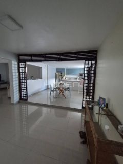 CASA 03 QUARTOS SENDO 0 SUÍTES - TRANSV. DA AV. ROTARY