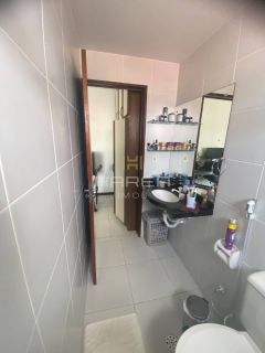 Casa primeiro andar, 5 suítes, Cond. Vert Paradiso