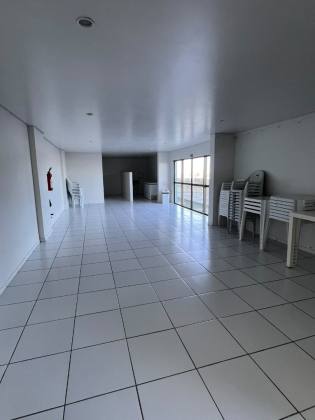 Apartamento 2/4 com vista mar aluguel