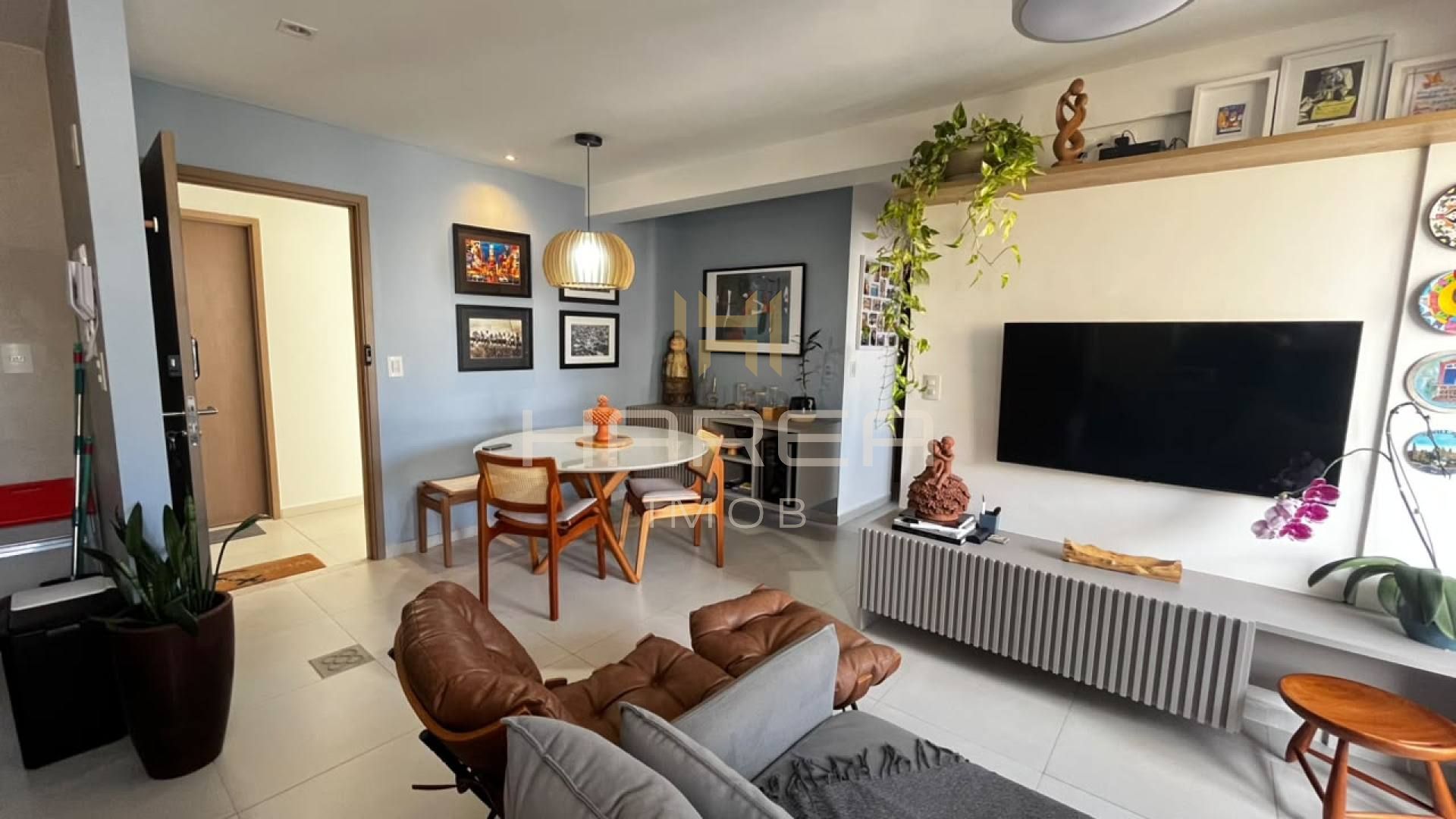Apt impecável - 2 quartos c/ varanda - Porteira Fechada - Ponta Verde
