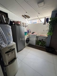 Apartamento com 4 quartos 02 suítes, com vista mar - Porteira Fechada -Ponta Verde
