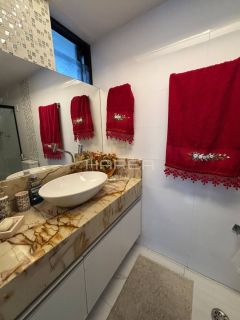Apartamento com 4 quartos 02 suítes, com vista mar - Porteira Fechada -Ponta Verde