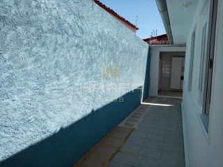 Casa espaçosa / 3 quartos / serraria