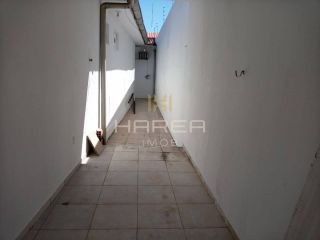 Casa espaçosa / 3 quartos / serraria