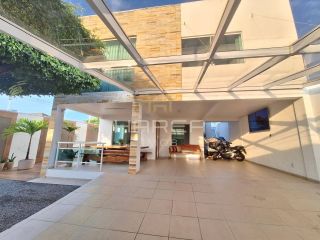 Casa de alto padrão / 4 quartos / serraria