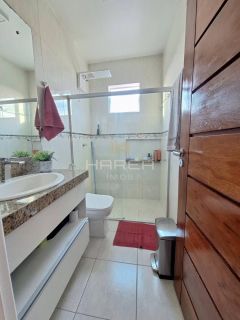 Casa de alto padrão / 4 quartos / serraria