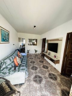 Casa 3 quartos sendo 1 suíte | Perto de Tudo | S. Lyra