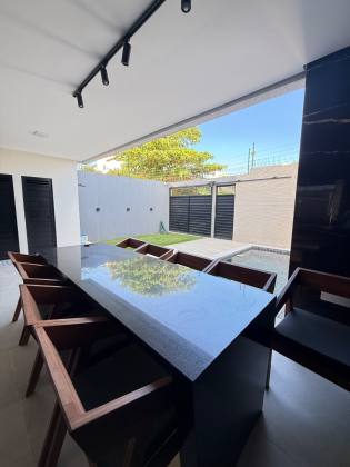 Casa triplex em Tamandaré 4 quartos