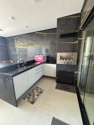 Casa triplex em Tamandaré 4 quartos