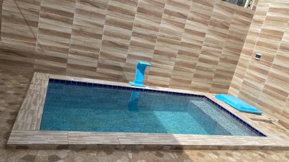 Casa Nova com Piscina | Em frente às Marinas Carneiros