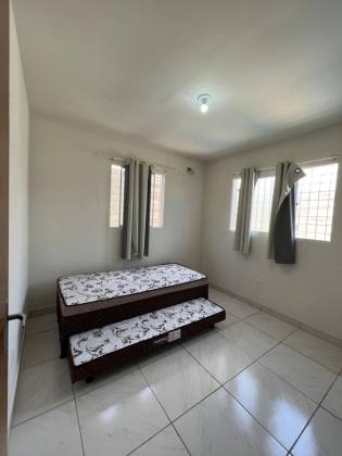 Casa Nova com Piscina | Em frente às Marinas Carneiros