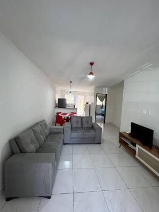 Casa Nova com Piscina | Em frente às Marinas Carneiros