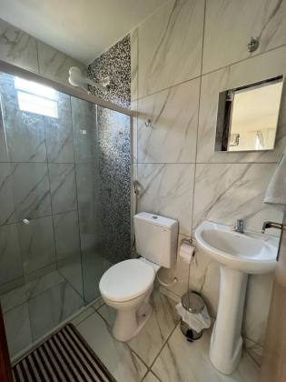 Casa Nova com Piscina | Em frente às Marinas Carneiros