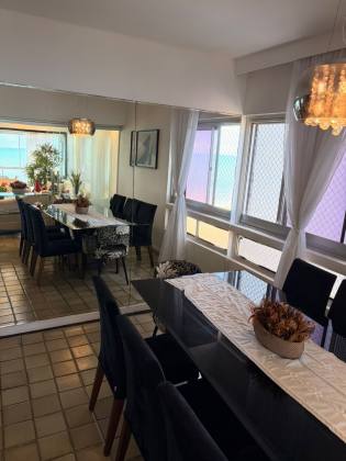 Apartamento Beira-Mar com 200 m² em Piedade | Vista Panorâmica Definitiva para o Mar