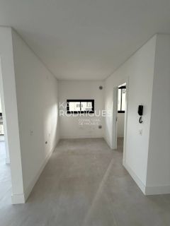 Apartamento 3 suítes e 2 vagas ampla área de Lazer na Meia Praia de R$ 2.200.000,00 por R$ 1.680.000,00 ( R$ 600 mil de entrada e saldo em 60x ).