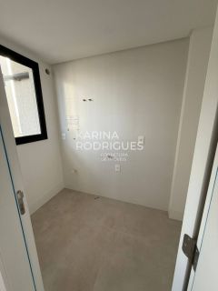 Apartamento 3 suítes e 2 vagas ampla área de Lazer na Meia Praia de R$ 2.200.000,00 por R$ 1.680.000,00 ( R$ 600 mil de entrada e saldo em 60x ).